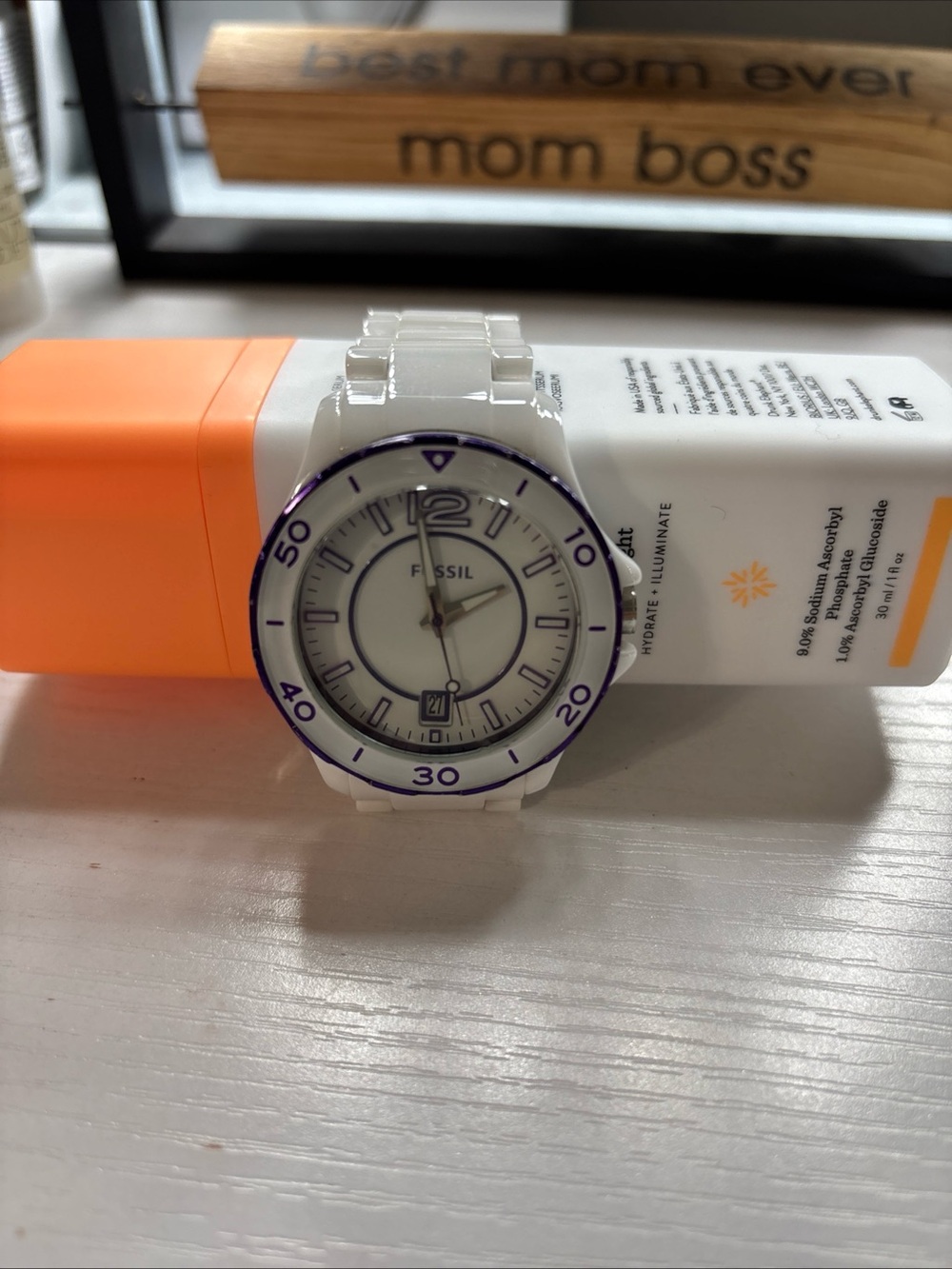 Fossil Ladies Watch White Ceramic W/Purple Tone FB-01 5ATM  CE1050 Needs Battery